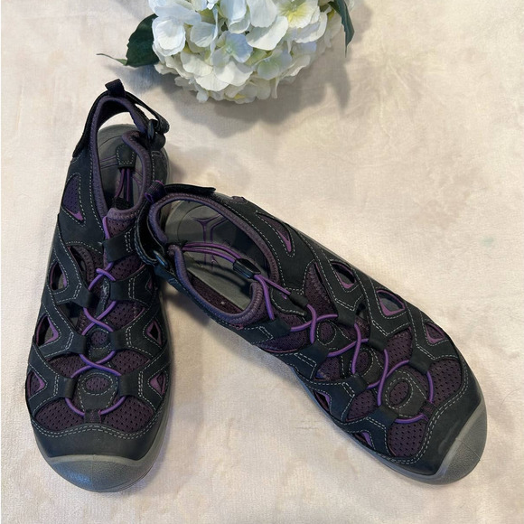 ECCO Purple and Black Yak Leather Sport Hiking Sandle, Size 39 - Picture 1 of 7